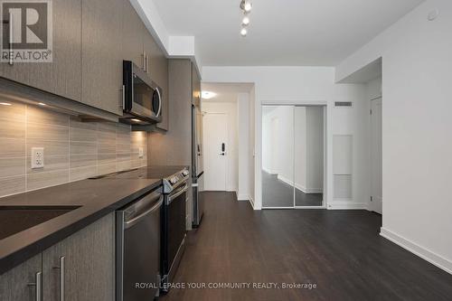 1108 - 105 Oneida Crescent S, Richmond Hill (Langstaff), ON - Indoor Photo Showing Kitchen