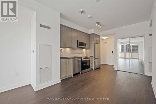 1108 - 105 Oneida Crescent S, Richmond Hill (Langstaff), ON - Indoor Photo Showing Kitchen