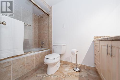 151 Old Surrey Lane, Richmond Hill (South Richvale), ON - Indoor Photo Showing Bathroom