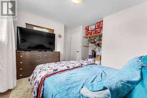 48 Devonshire Avenue S, Tillsonburg, ON - Indoor Photo Showing Bedroom