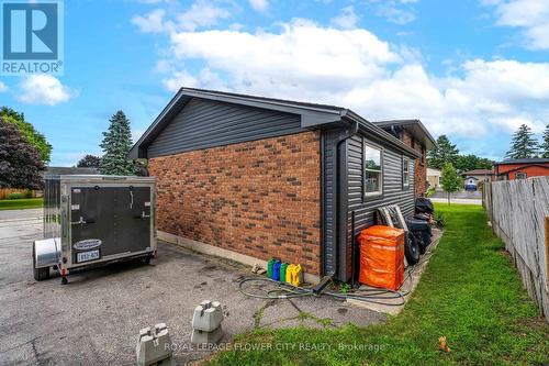 48 Devonshire Avenue S, Tillsonburg, ON - Outdoor With Exterior