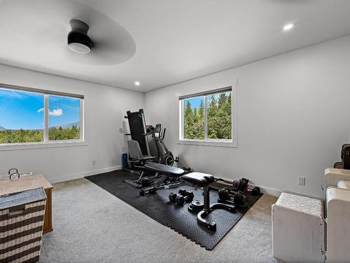 1033 Bohill Place, Clearwater, BC - Indoor Photo Showing Gym Room