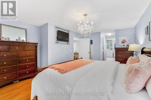 690 Peter Robertson Boulevard, Brampton, ON - Indoor Photo Showing Bedroom