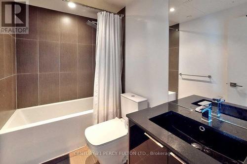 4309 - 70 Temperance Street, Toronto (Bay Street Corridor), ON - Indoor Photo Showing Bathroom