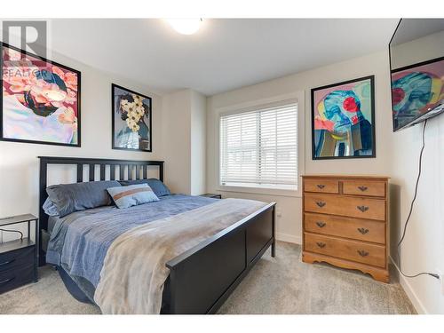 307 Glen Park Drive Unit# 29, Kelowna, BC - Indoor Photo Showing Bedroom