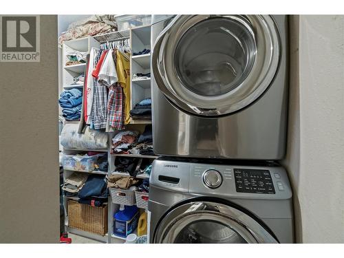 3402 24A Avenue, Vernon, BC - Indoor Photo Showing Laundry Room