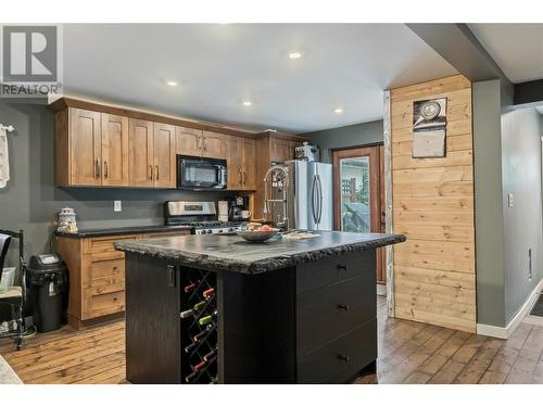 3402 24A Avenue, Vernon, BC - Indoor Photo Showing Kitchen