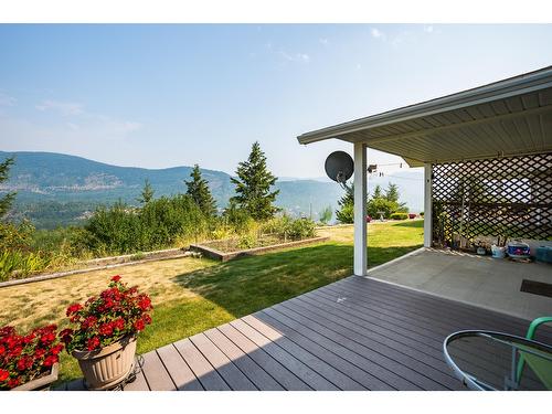 111 - 4200 Grandview Drive, Castlegar, BC - Outdoor With Deck Patio Veranda