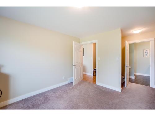 111 - 4200 Grandview Drive, Castlegar, BC - Indoor Photo Showing Other Room