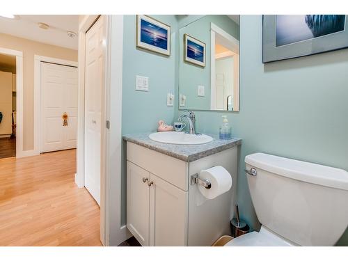 111 - 4200 Grandview Drive, Castlegar, BC - Indoor Photo Showing Bathroom