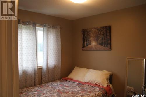 86 Cameron Way, Yorkton, SK - Indoor Photo Showing Bedroom