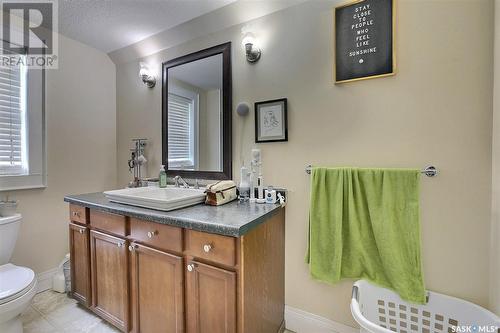 1550 Robinson Street, Regina, SK - Indoor Photo Showing Bathroom