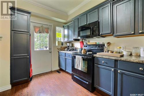 1550 Robinson Street, Regina, SK - Indoor Photo Showing Kitchen