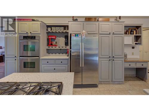 586 Roberts Drive, Williams Lake, BC - Indoor Photo Showing Kitchen