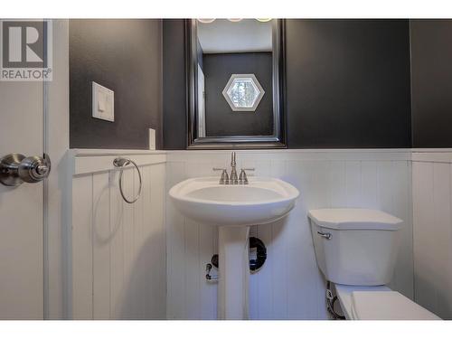 586 Roberts Drive, Williams Lake, BC - Indoor Photo Showing Bathroom