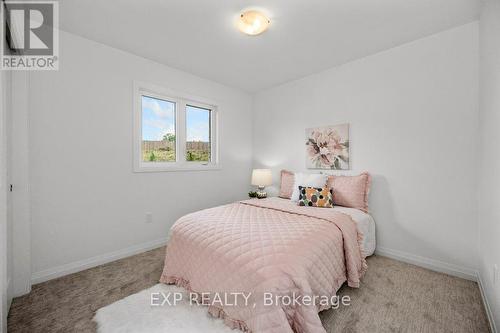 48 - 4552 Portage Road, Niagara Falls, ON - Indoor Photo Showing Bedroom