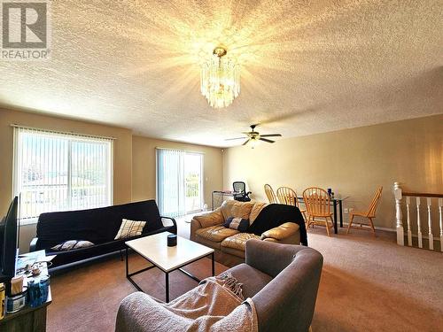 577 Harper Street, Prince George, BC - Indoor Photo Showing Living Room