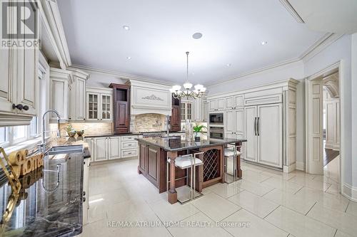 18 Heathcote Avenue, Toronto (St. Andrew-Windfields), ON - Indoor Photo Showing Kitchen With Double Sink With Upgraded Kitchen