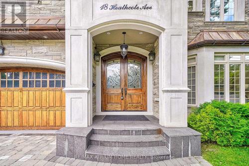 18 Heathcote Avenue, Toronto (St. Andrew-Windfields), ON - Outdoor