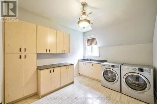 18 Heathcote Avenue, Toronto (St. Andrew-Windfields), ON - Indoor Photo Showing Laundry Room