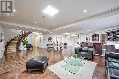 18 Heathcote Avenue, Toronto (St. Andrew-Windfields), ON - Indoor Photo Showing Living Room