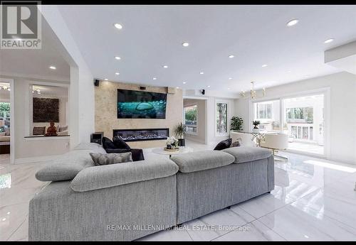 24 Royal Rouge Trail N, Toronto (Rouge), ON - Indoor Photo Showing Living Room With Fireplace