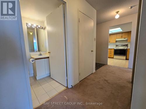 1609 - 300 Alton Towers Circle, Toronto (Milliken), ON - Indoor Photo Showing Bathroom