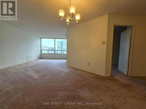 1609 - 300 Alton Towers Circle, Toronto (Milliken), ON - Indoor Photo Showing Other Room