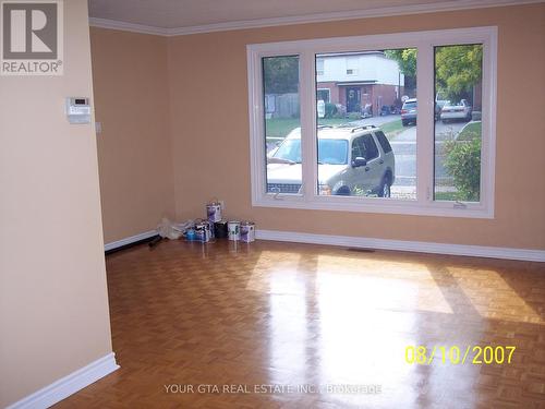 Upper - 147 Bonham Blvd Boulevard, Mississauga (Streetsville), ON - Indoor Photo Showing Other Room