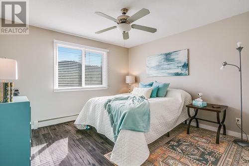 150 Scarboro Road Unit# 304, Kelowna, BC - Indoor Photo Showing Bedroom