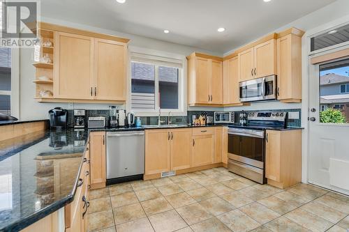 5035 Seon Crescent, Kelowna, BC - Indoor Photo Showing Kitchen