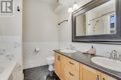 5035 Seon Crescent, Kelowna, BC - Indoor Photo Showing Bathroom