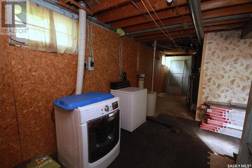 1762 97Th Street, North Battleford, SK - Indoor Photo Showing Laundry Room