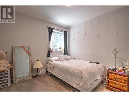 6640 Blackcomb Way, Vernon, BC - Indoor Photo Showing Bedroom