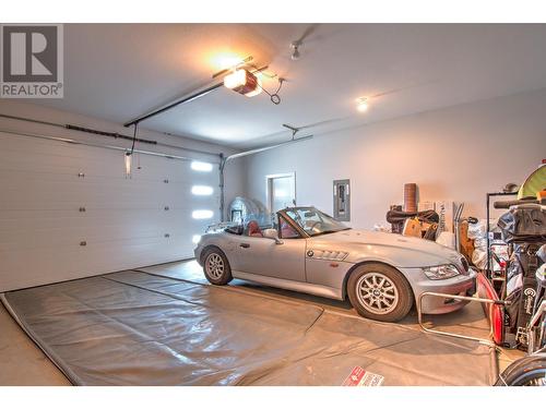 6640 Blackcomb Way, Vernon, BC - Indoor Photo Showing Garage