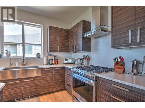 6640 Blackcomb Way, Vernon, BC - Indoor Photo Showing Kitchen