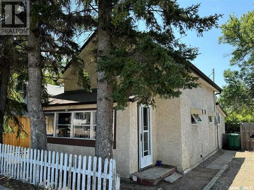 210 5Th Avenue E, Biggar, SK - Outdoor