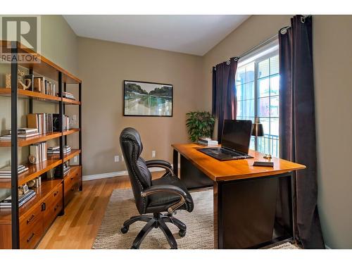 880 Arbor View Drive, Kelowna, BC - Indoor Photo Showing Office