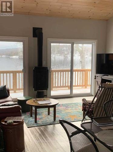 2830 Papineau Lake Road, Hastings Highlands, ON - Indoor Photo Showing Living Room