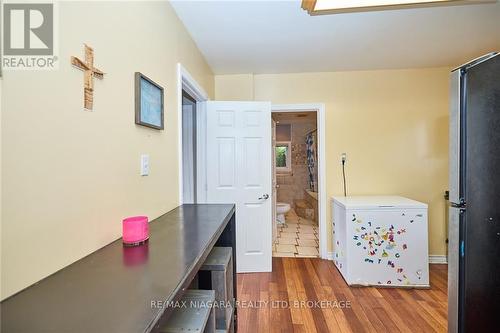 5245 Palmer Avenue, Niagara Falls, ON - Indoor Photo Showing Other Room