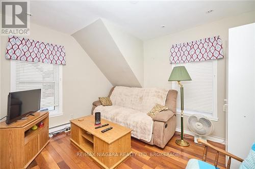 5245 Palmer Avenue, Niagara Falls, ON - Indoor