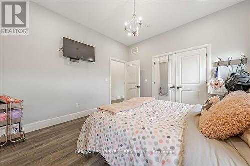 4 Middleport Road, Brant (Brantford Twp), ON - Indoor Photo Showing Bedroom