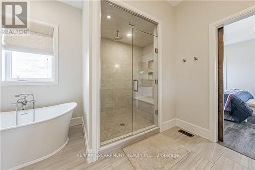 4 Middleport Road, Brant, ON - Indoor Photo Showing Bathroom
