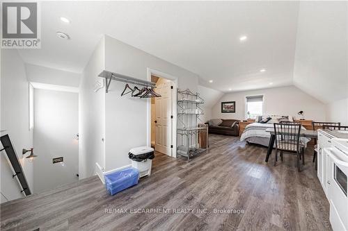 4 Middleport Road, Brant, ON - Indoor