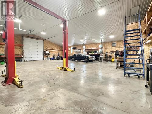 4 Middleport Road, Brant, ON - Indoor Photo Showing Garage