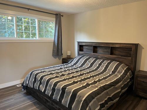 538 9Th Avenue, Castlegar, BC - Indoor Photo Showing Bedroom