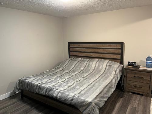 538 9Th Avenue, Castlegar, BC - Indoor Photo Showing Bedroom