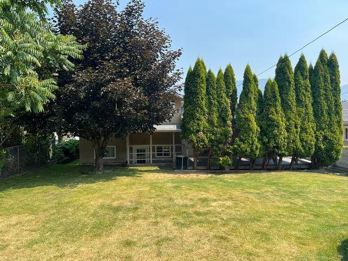 538 9Th Avenue, Castlegar, BC - Outdoor With Deck Patio Veranda