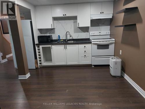 30 Trawley Crescent, Ajax (Central), ON - Indoor Photo Showing Kitchen