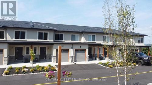 3 Horizon Lane, Huntsville, ON - Outdoor With Facade